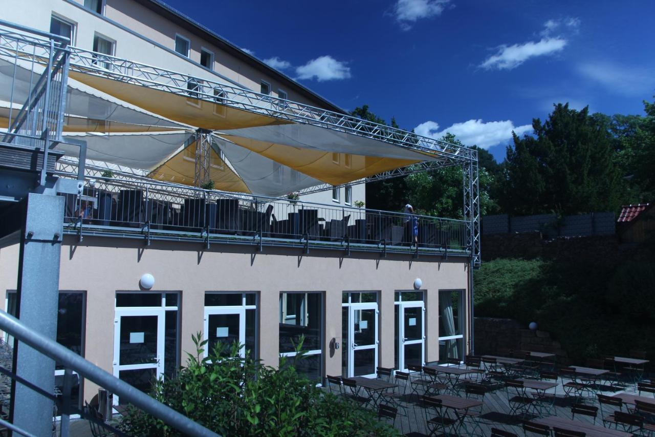 Bergwirtschaft Wilder Mann Hotel Und Restaurant Дрезден Экстерьер фото